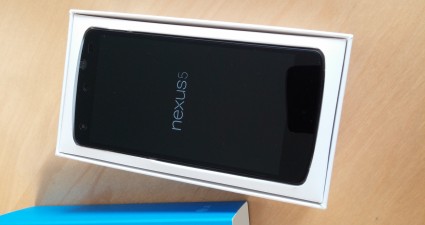 Schachtel offen, Nexus 5 gesichtet